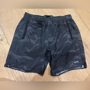 Young Men’s Camo RVCA Shorts